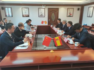  2020年11月27日，乐家集团高层领导莅临CMD368官网建材集团总部交流工作